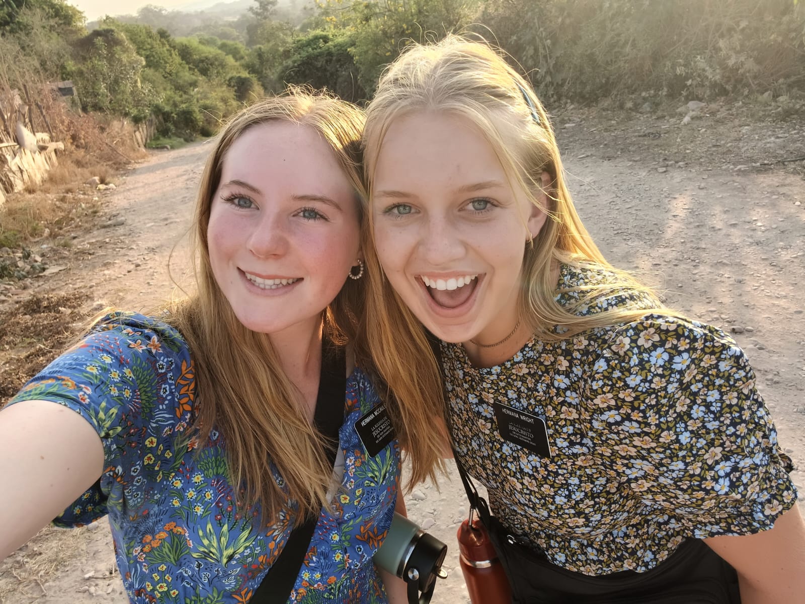 Two women taking a selfie

AI-generated content may be incorrect.